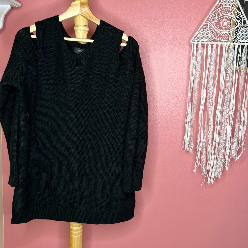 Mossimo cold shoulder knit sweater size XL